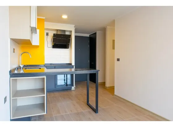 Arriendo Metro Irarrazaval / Av. Vicuña Mackenna