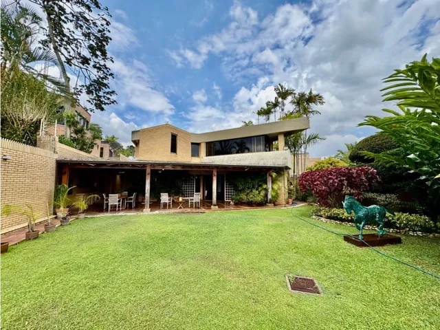 Se Alquila Casa 580m2 4h+s+ch/6b/7p Colinas De Tamanaco