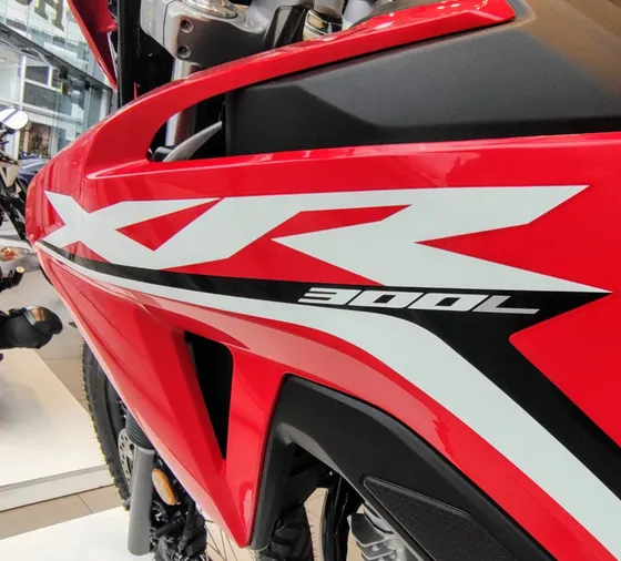 Honda Xr300l Tornado Nueva Leyenda Genamax 12c.de$1.057.500