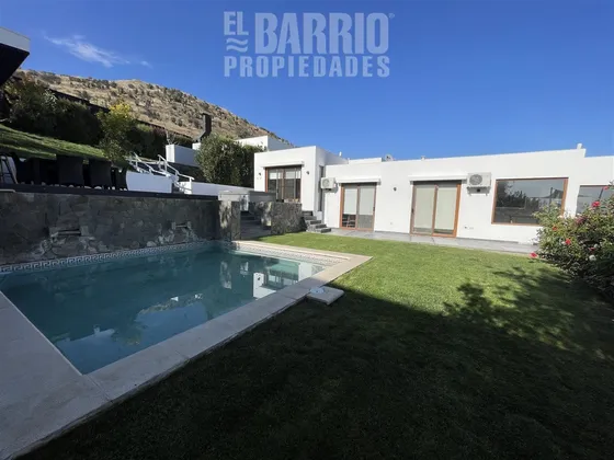 Casa En Venta La Reserva, Alto Estándar De Terminaciones.