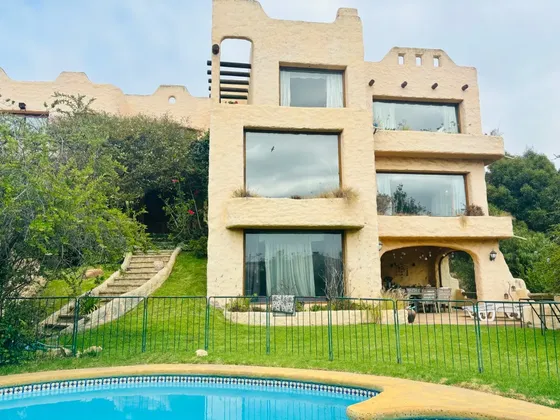 Amplia Casa Con Linda Vista En Jardin Del Mar
