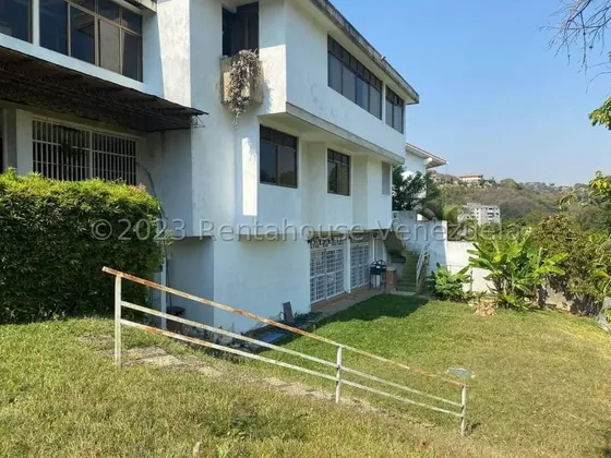 Casa En Venta En Caurimare, Caracas 20-8882 Yf