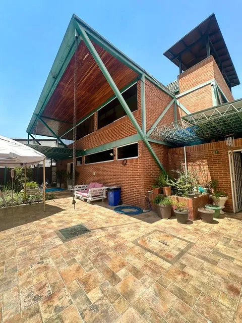 En Venta Hermosa Y Exclusiva Casa En Colinas De Santa Mónica