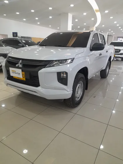 Mitsubishi L200 2.5l