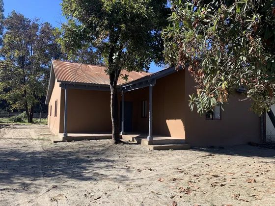 Arriendo Casa En Pirque, Remodelada, Excelente Conectividad.