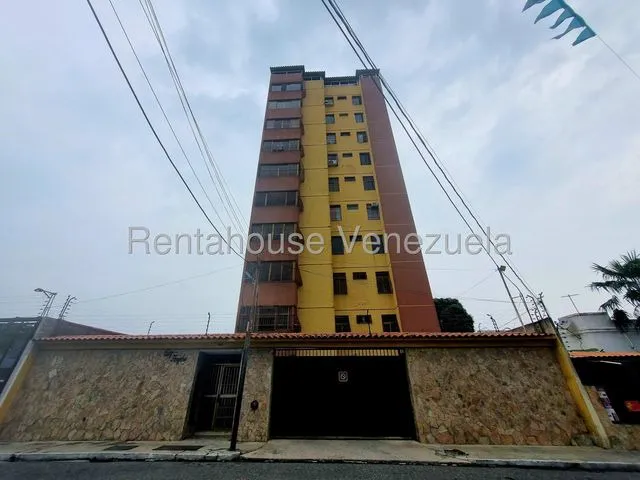Maritza Lucena Trae Cómodo Y Fresco Apartamento En Alquiler, En Centro-este De Barquisimeto,amoblado, Agua Constante, Amplias Habitaciones.