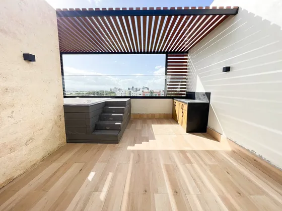 Lujosa Torre De Venta En Villa Maria, Santiago