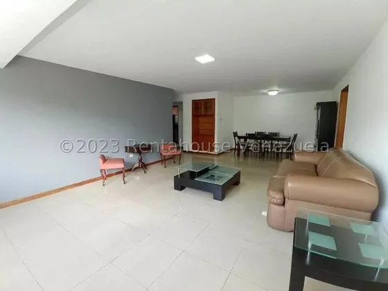 Apartamento En Venta En Chuao ( 23-32423) 