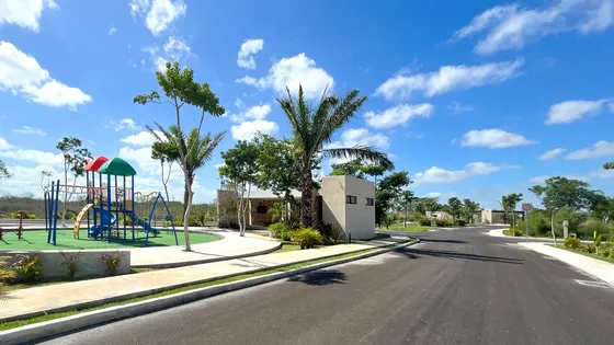 Terreno En Venta En Privada Residencial  Sitpach  Merida