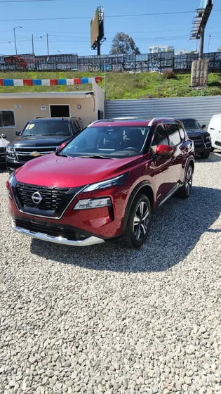 Nissan X-trail 2.5 Platinum 3 Row Cvt