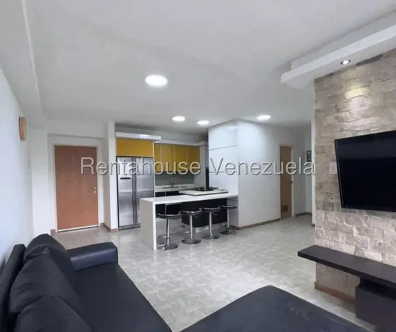 Apartamento De 2 Habitaciones, 2 Baños, Completamente Amoblado  25-24186