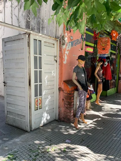 Venta Casa Con Local En Pleno Centro Comercial De Villa Celina