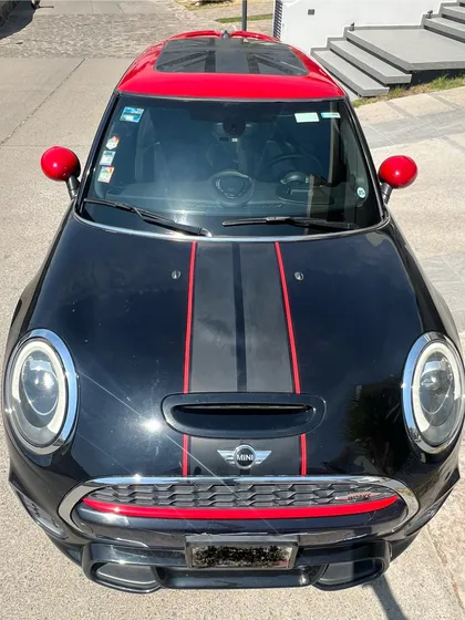 Mini John Cooper Works 2.0 Hot Chilli At