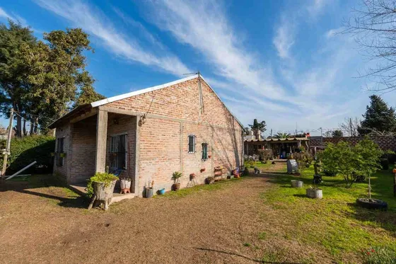 Venta Casa 2 Y 3 Amb Lote 600m2 Bosques Varela