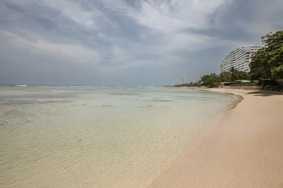 Oportunidad De Inversión En El Caribe Villa Frente A La Playa Con Mini Hotel Incluido Ubicación: Juan Dolio, República Dominicana
