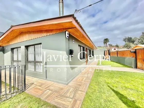 Amplia Casa Ubicada En La Herradura