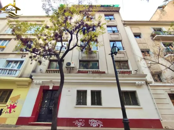 Edificio 6 Pisos Calle Quito/metro Santa Lucia