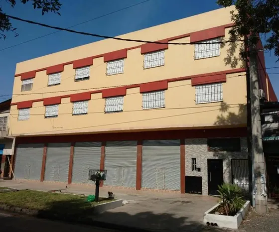 Venta Departamento De Dos Ambientes Al Frente Con Renta - En Liquidación