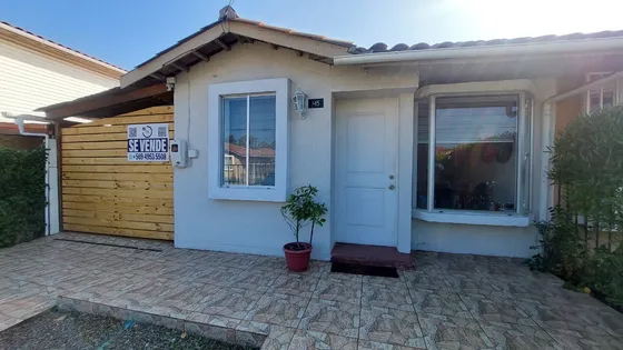 Hermosa Casa En Algarrobo 