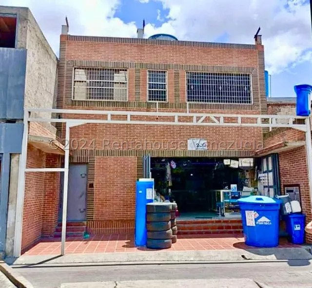 Local Edificio En Venta En La Av Nueva Granada  Los Rosales Con Financiamiento Y Puesto De Estacionamiento A Pie De Calle Con Alto Trafico Peatonal Y Vehicular 