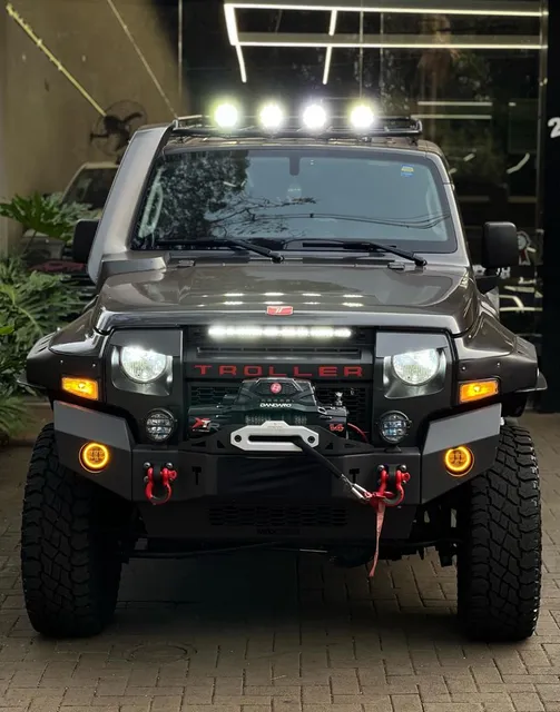 Troller T4 Xlt At
