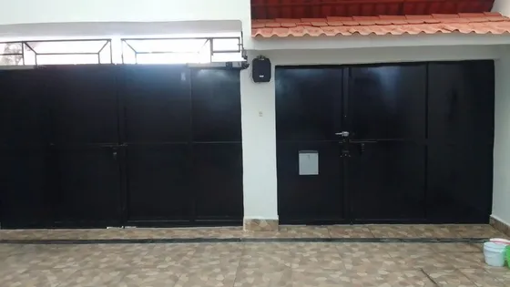 Casa Con Uso De Suelo En Venta En Aeronautica Militar, Venustiano Carranza, Cdmx