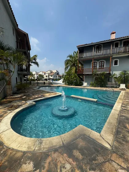 Acogedor Apartamento Dúplex Planta Baja Ubicado En Res. Pueblo Viejo - Teamhouse+
