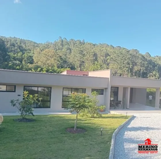Casa En Venta En Llanogrande. Cod V6125