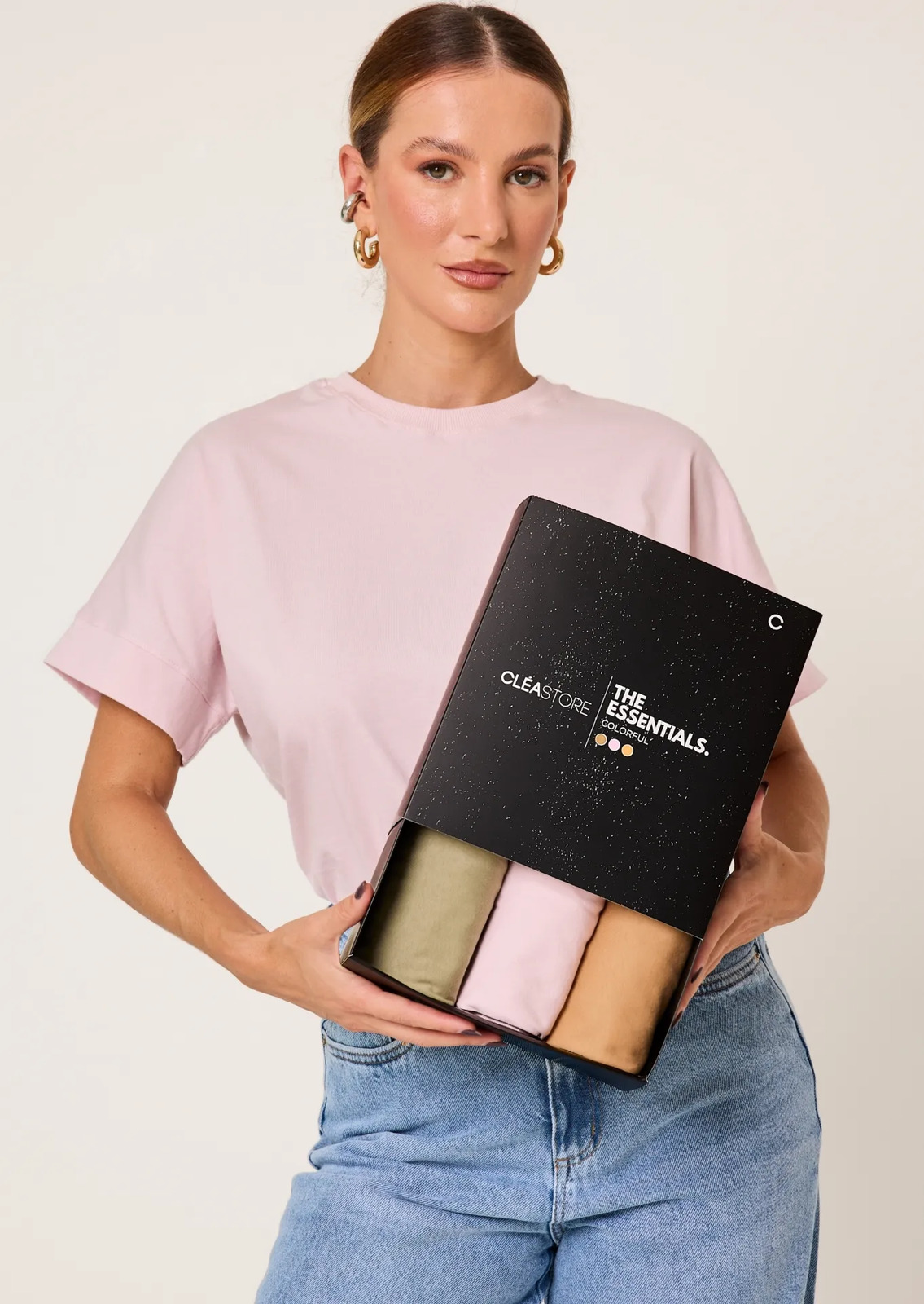 Kit 3 T-shirts Oversized Colorful Algodão Cléa Store Rosa Claro/verde Oliva/caramelo P Kit 3 T-shirts Oversized Colorful Algodão Cléa Store Rosa Claro/verde Oliva/caramelo P