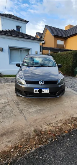 Volkswagen Suran 1.6 Comfortline 101cv