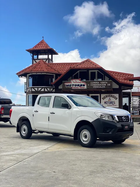 Nissan Pn300 Sincrónica 4x2