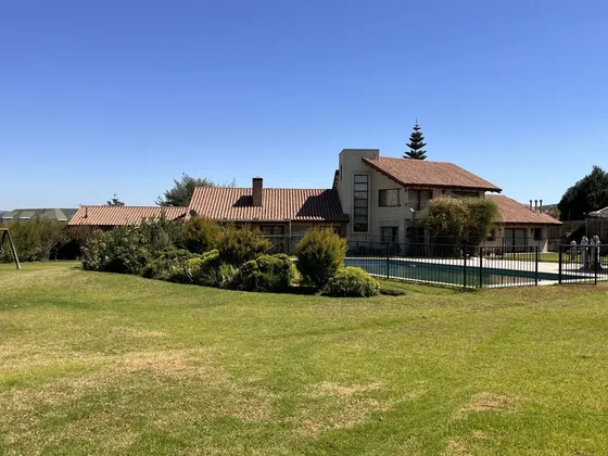 Excelente Casa 360m2 En Parcela 5.000m2, Limache