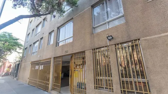 Departamento En Venta De 1 Dorm. En Maturana 750, Santiago