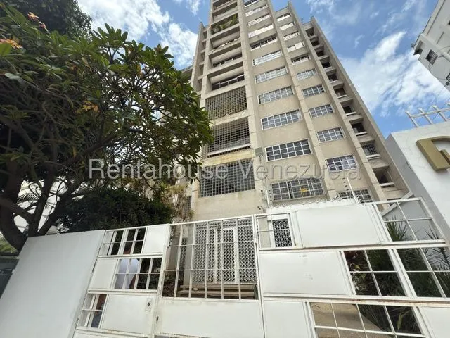 Bello, Actualizado, Hermoso Apartamento En Venta En Los Palos Grandes Mls-25-21431 Mv