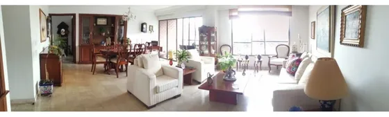 Venta De Espectacular Apto En Santa Monica 