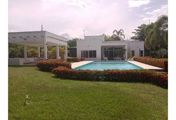 Finca En Santa Fé De Antioquia, En Venta.