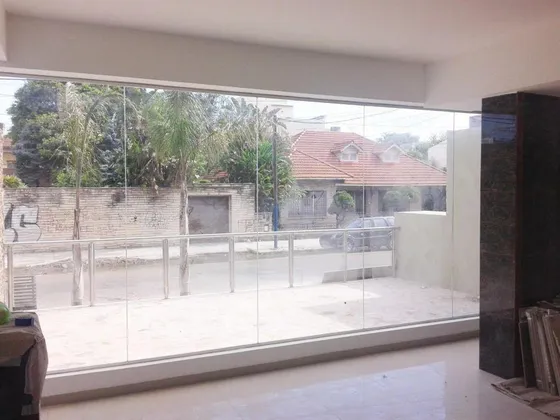 Local En Venta - 2 Baños - 68mts2 - Lomas De Zamora