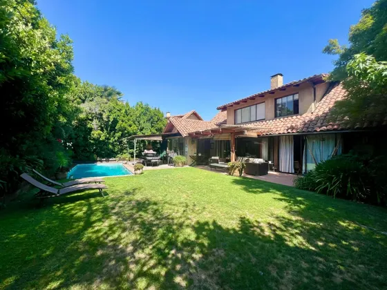 Vendo Linda Casa Chilena En Pedro Lira Urquieta