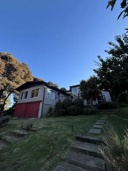 Linda Casa De Campo En Parcela De 5.000 M2