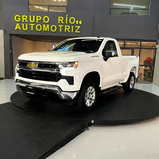 Chevrolet Cheyenne 5.3 Lt Cabina Regular 4x4 At