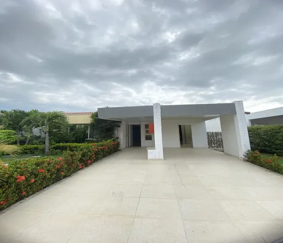 Vendo Casa En El Castillo, Sur De Cali