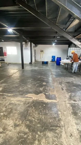 Dh Ofrece (solo Clientes) Galpón En Alquiler En Zona Estratégica De Valencia, Urbanización Michelena, Ideal Para Almacenamiento, Taller Mecánico, Distribuidora.