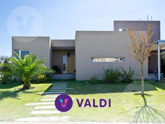 Casa En Venta - Barrio Santa Juana, Canning