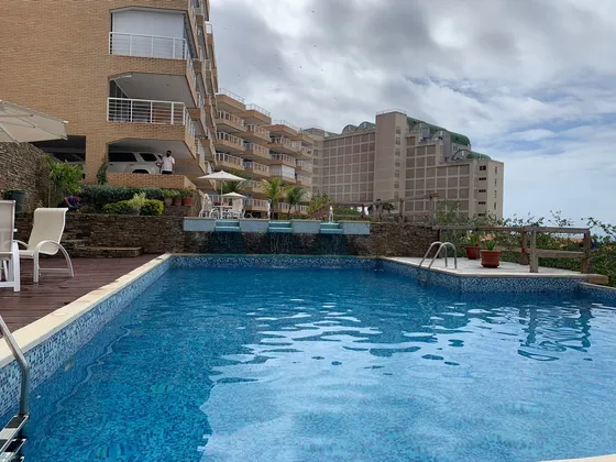 Moderno Apartamento, Terraza. V/mar. La Caranta Pampatar.