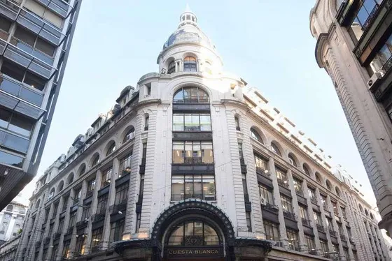 Peron Juan Domingo 646 8°