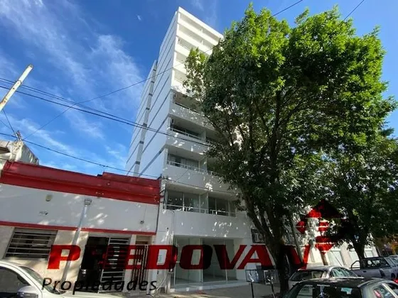 Local A La Venta Ubicado En 42 E/ 13 Y 14!