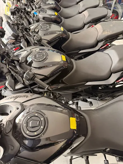 Pulsar 160n Abs Fi Ug 2025 Negra