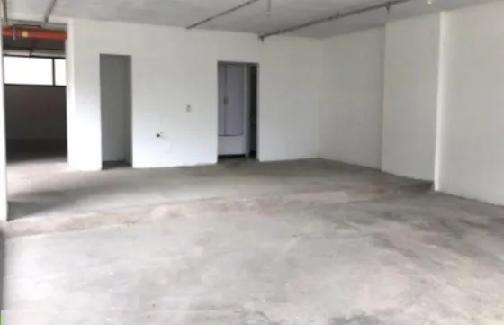 Local En Arriendo En El Chico. Cod A1040045