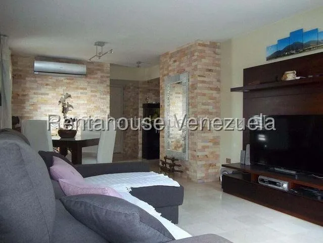 ¡especialmente Equipado, Grandioso Apartamento En Venta Que Ofrece Maxima Privacidad Y Amplia Comodidad, Ascensor Privado, Edf Baja Densidad! - San Bernardino - Luis Gomez - Mls #25-17174