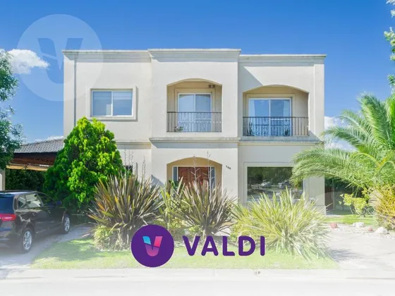 Casa A Pulmón Verde En Venta - Barrio La Horqueta De Echeverría, Canning